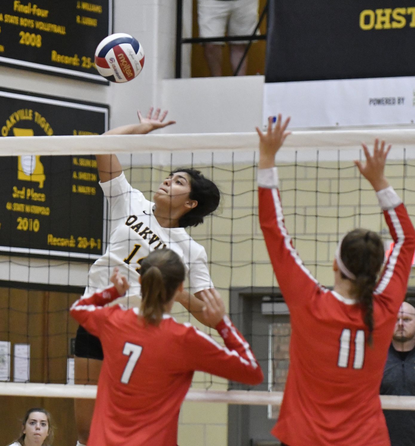 Oakville versus Visitation at Gateway Match Up Volleyball Tournament